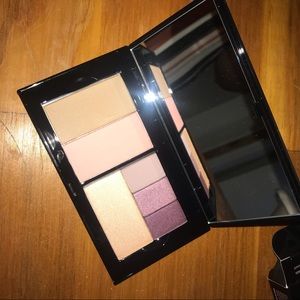 NWT Mary Kay Perfect Palette with Mirror